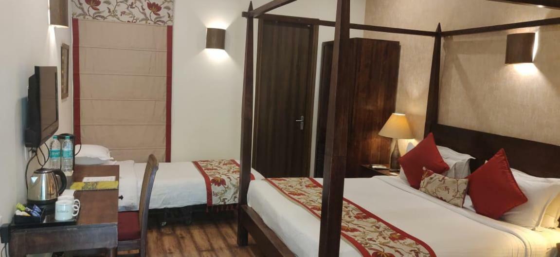 Devraj Niwas Hotel Jaipur Luaran gambar
