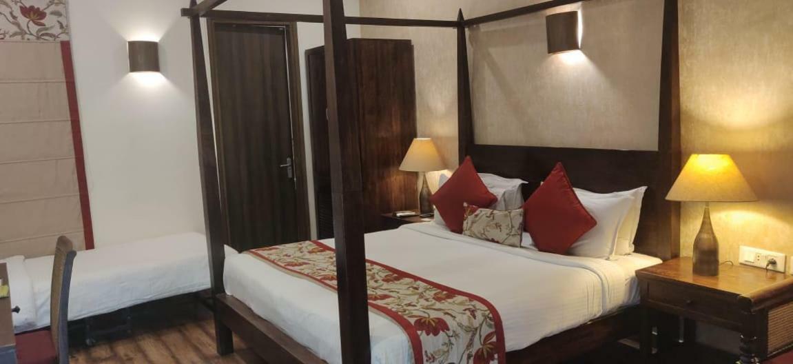 Devraj Niwas Hotel Jaipur Luaran gambar
